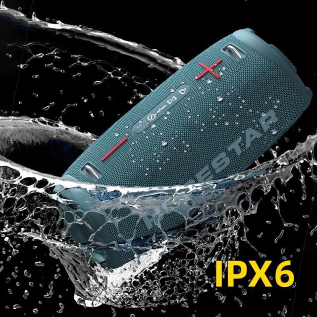 Bluetooth portable outdoor speaker submerging in water